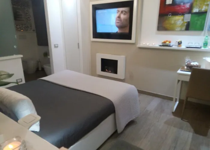 H5-5H Luxury Room