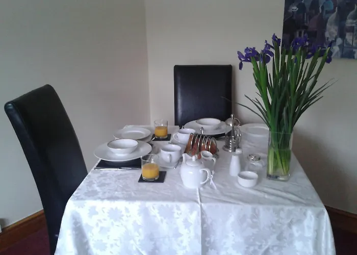 Manor Garden Lodge