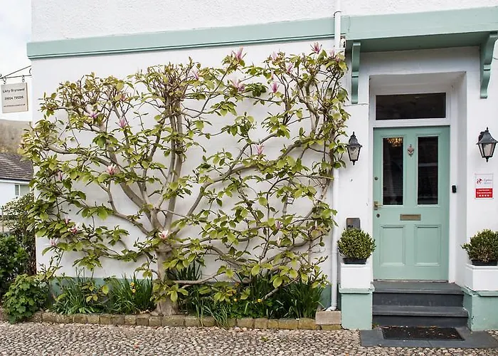 Llety Brynawel Guest House