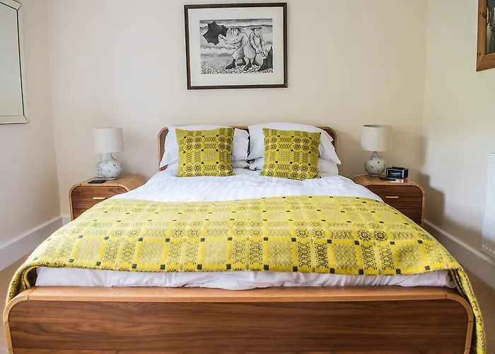Llety Brynawel Guest House