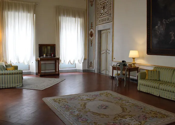 Palazzo Tucci Residenza D'Epoca