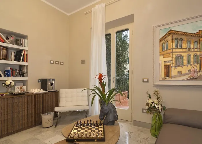 Palazzo Cini Luxury Rooms In Pisa
