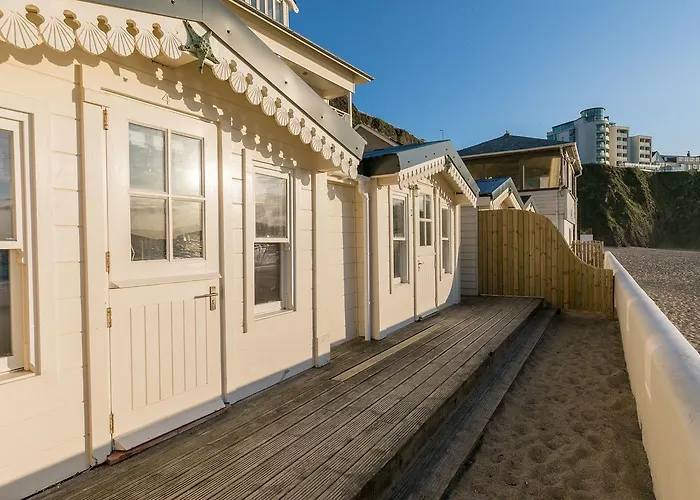 Tolcarne Beach Colonial Restaurant And Rooms