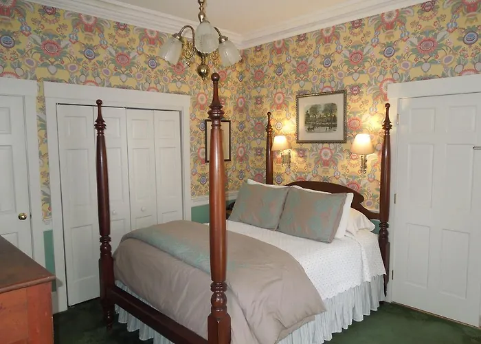 Peabody Bed & Breakfasts 