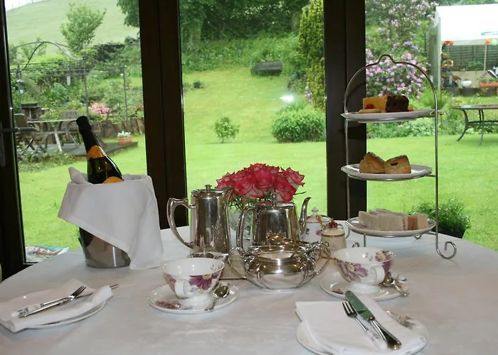 School House Cottage B&B And Tea Garden
