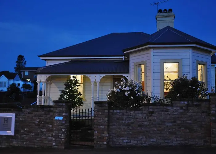 Hosking House