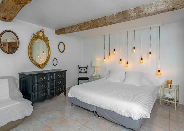 Maison Carles Bnb
