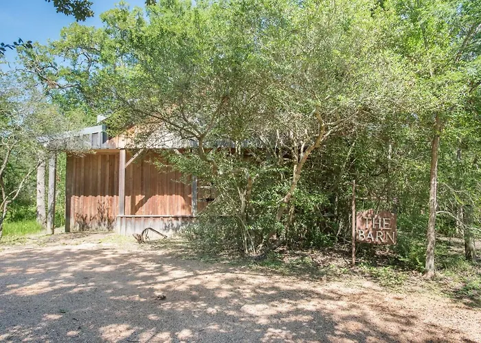 Navasota Bed & Breakfasts 