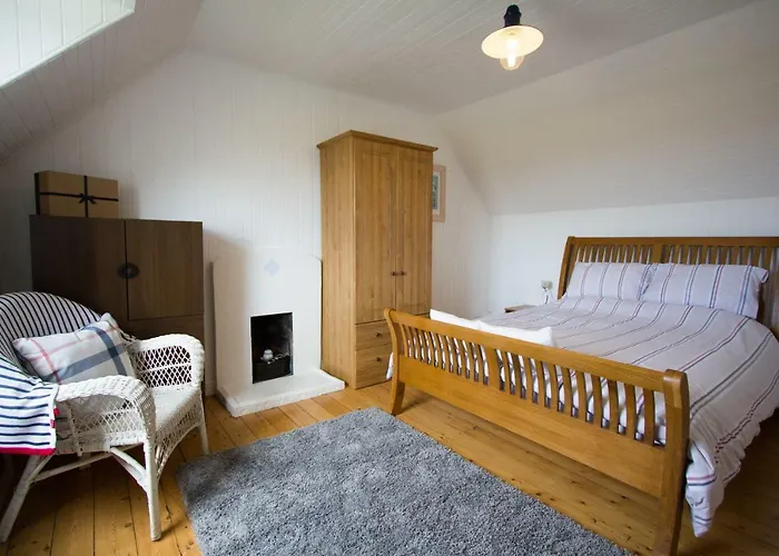 Lighthouse Cottage