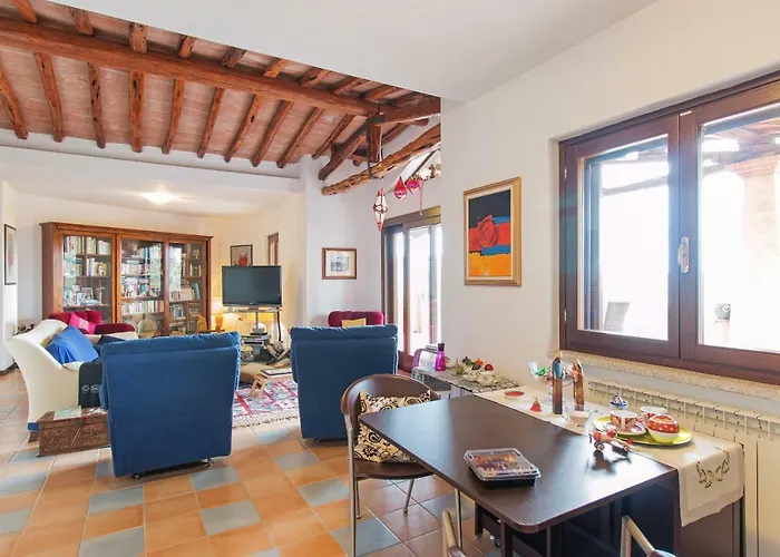 Camera vista mare, ingresso indipendente in Villa VìVì