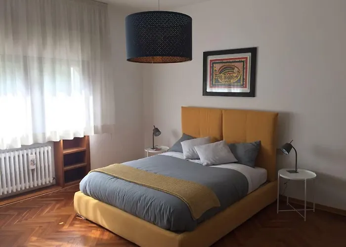 Casa Lunia Guesthouse