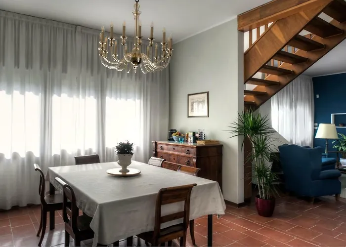 Casa Lunia Guesthouse