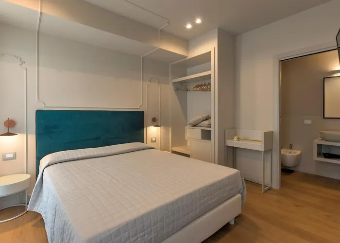 Diecidodici Boutiquerooms